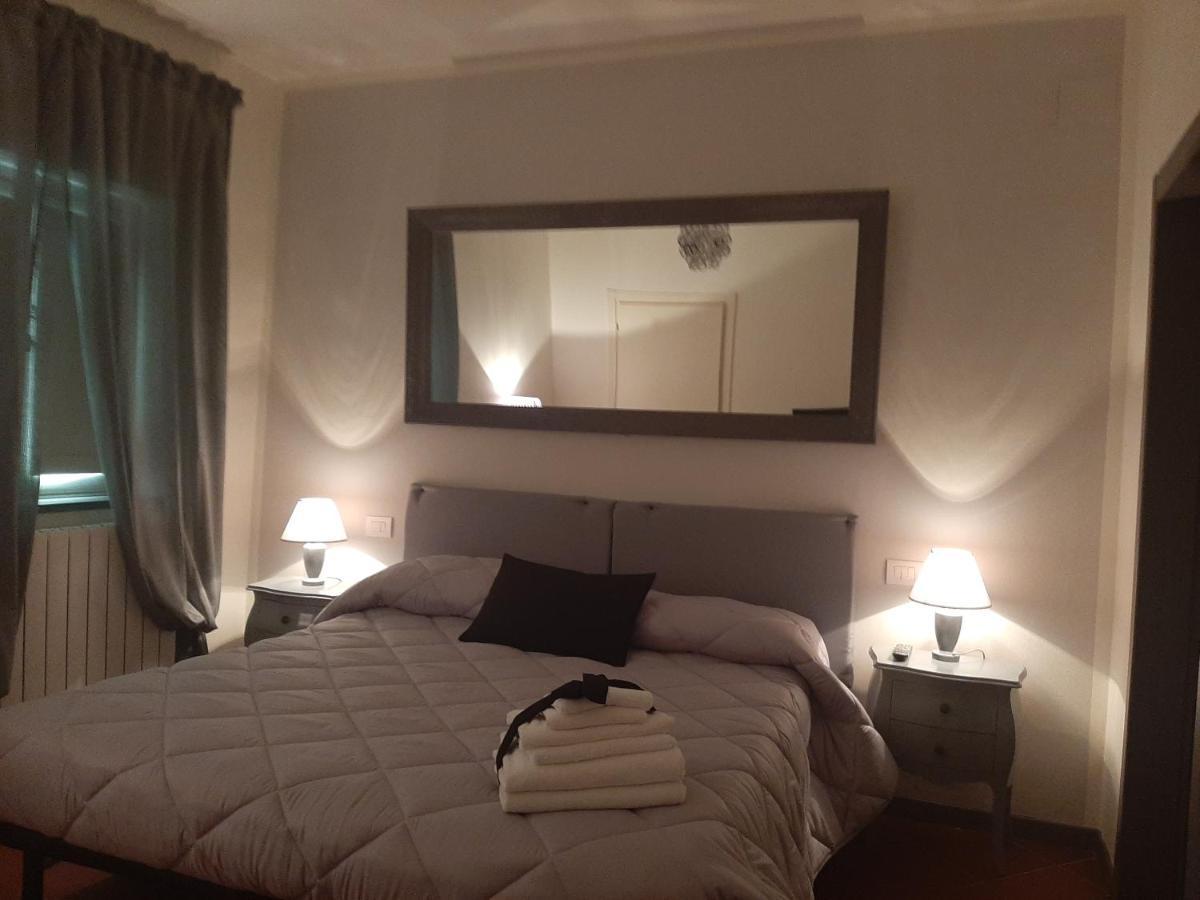 B&B Principe Calaf 3 Lucca Dış mekan fotoğraf